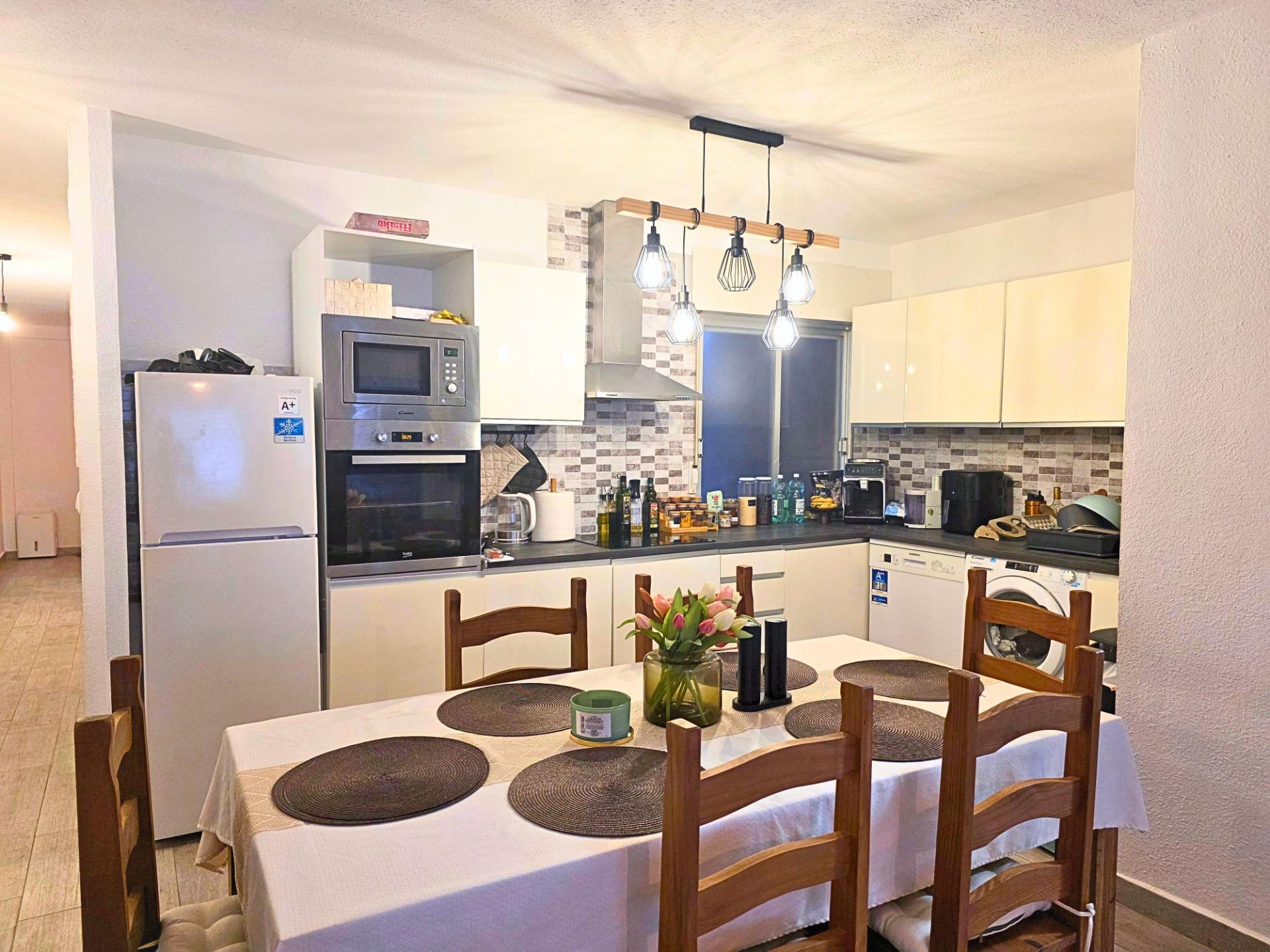 For sale - 3 Bedroom 1 Bathroom Apartment in Torrevieja - Playa Del Cura  - Alicante