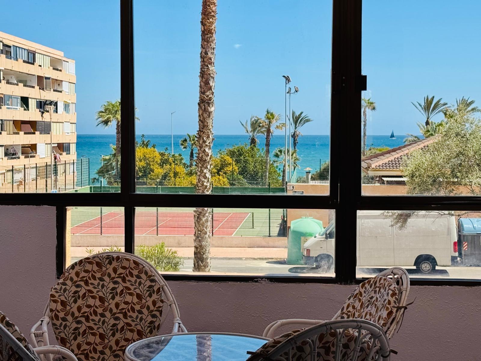For sale - 3 Bedroom 1 Bathroom Apartment in Torrevieja - Cabo Cervera  - Alicante