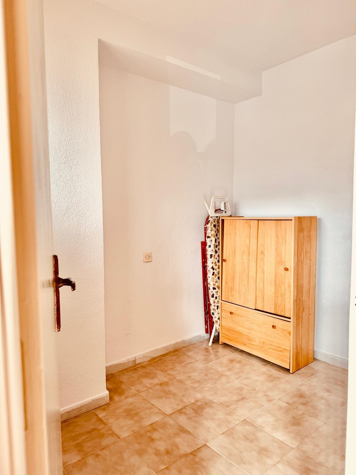 For sale - 3 Bedroom 1 Bathroom Apartment in Torrevieja - Cabo Cervera  - Alicante