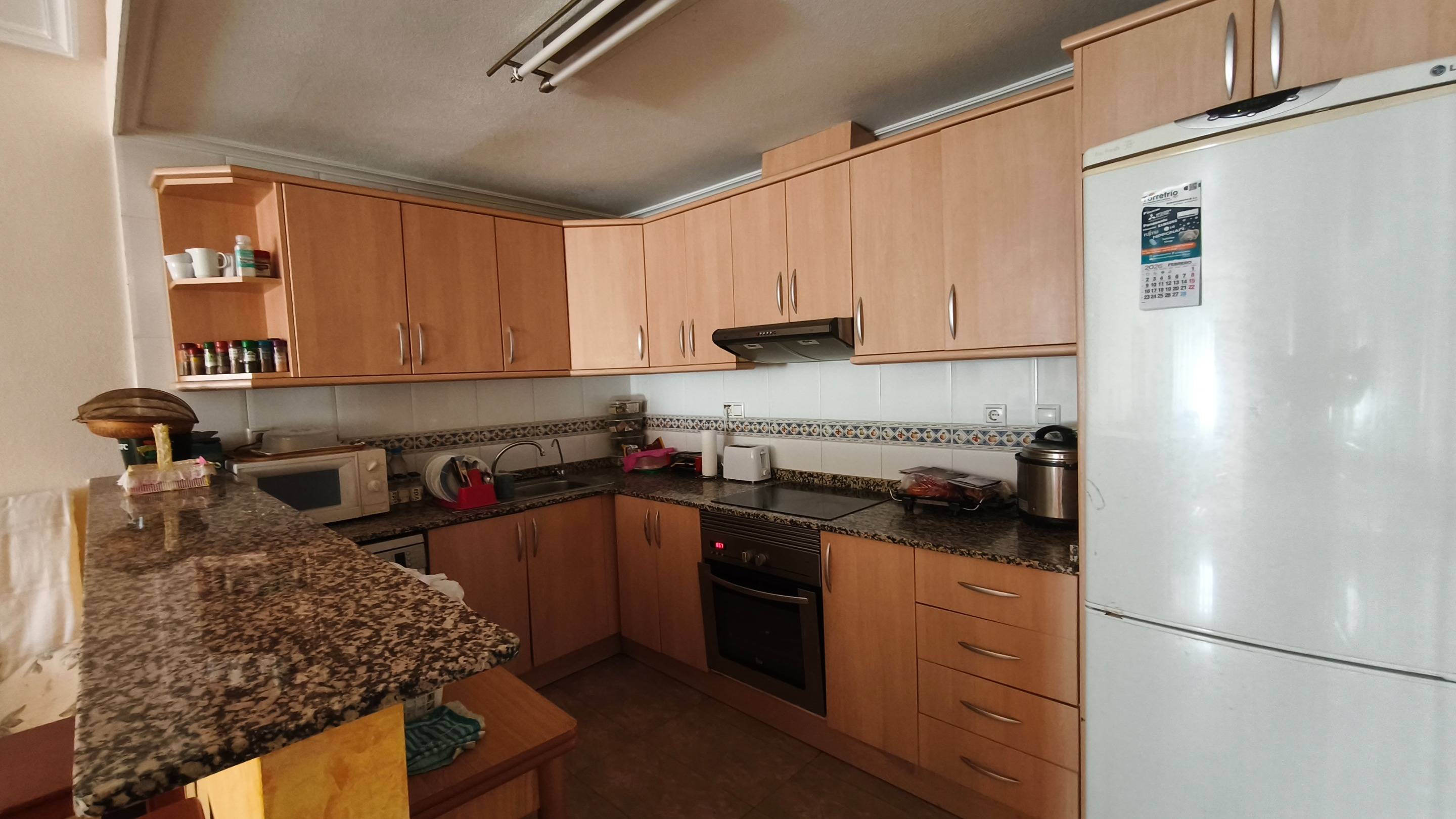 For sale - 4 Bedroom 2 Bathroom Apartment in Torrevieja - Estacion De Autobuses  - Alicante