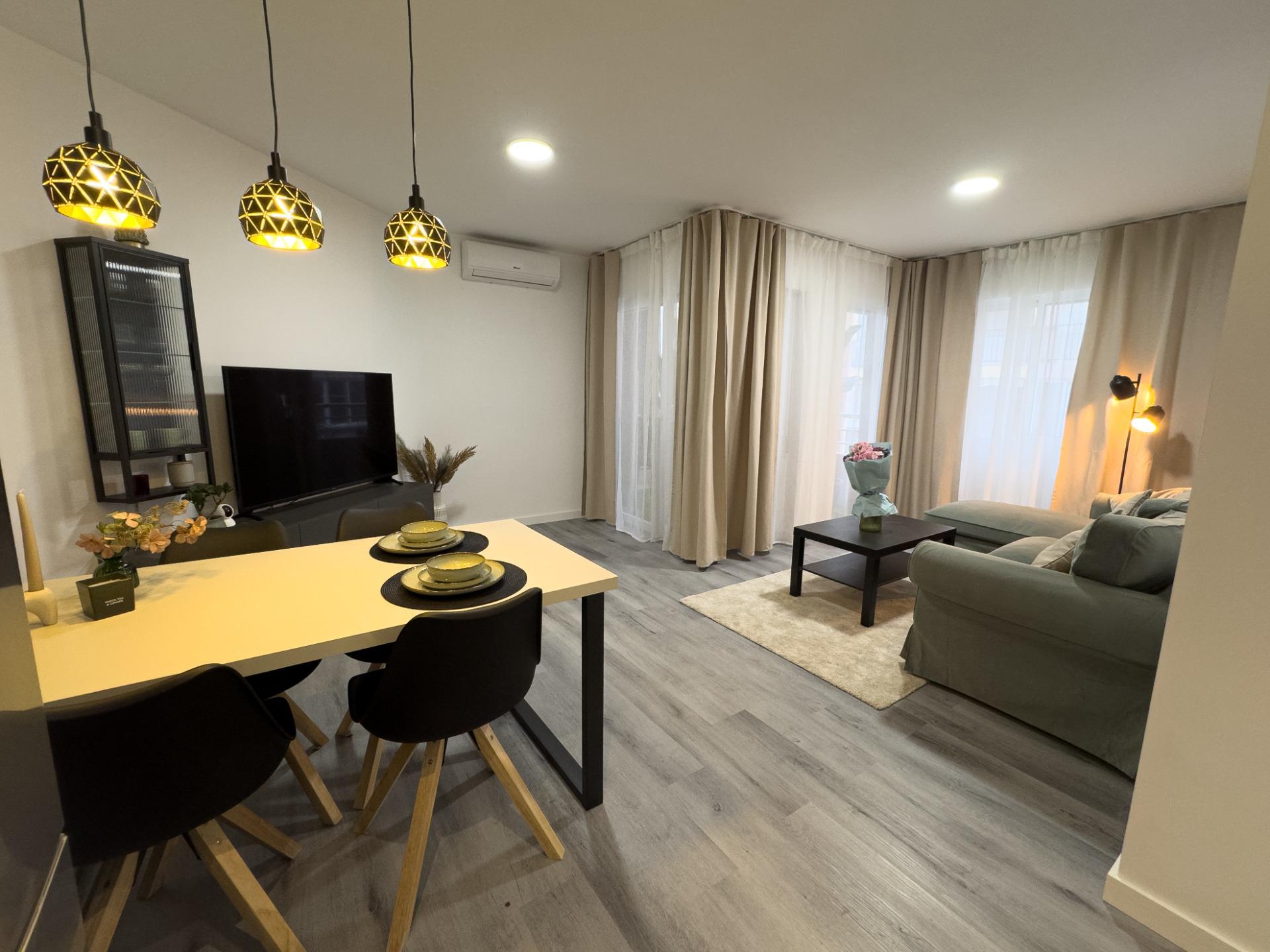 For sale - 2 Bedroom 1 Bathroom Apartment in Torrevieja - Curva Del Palangre  - Alicante
