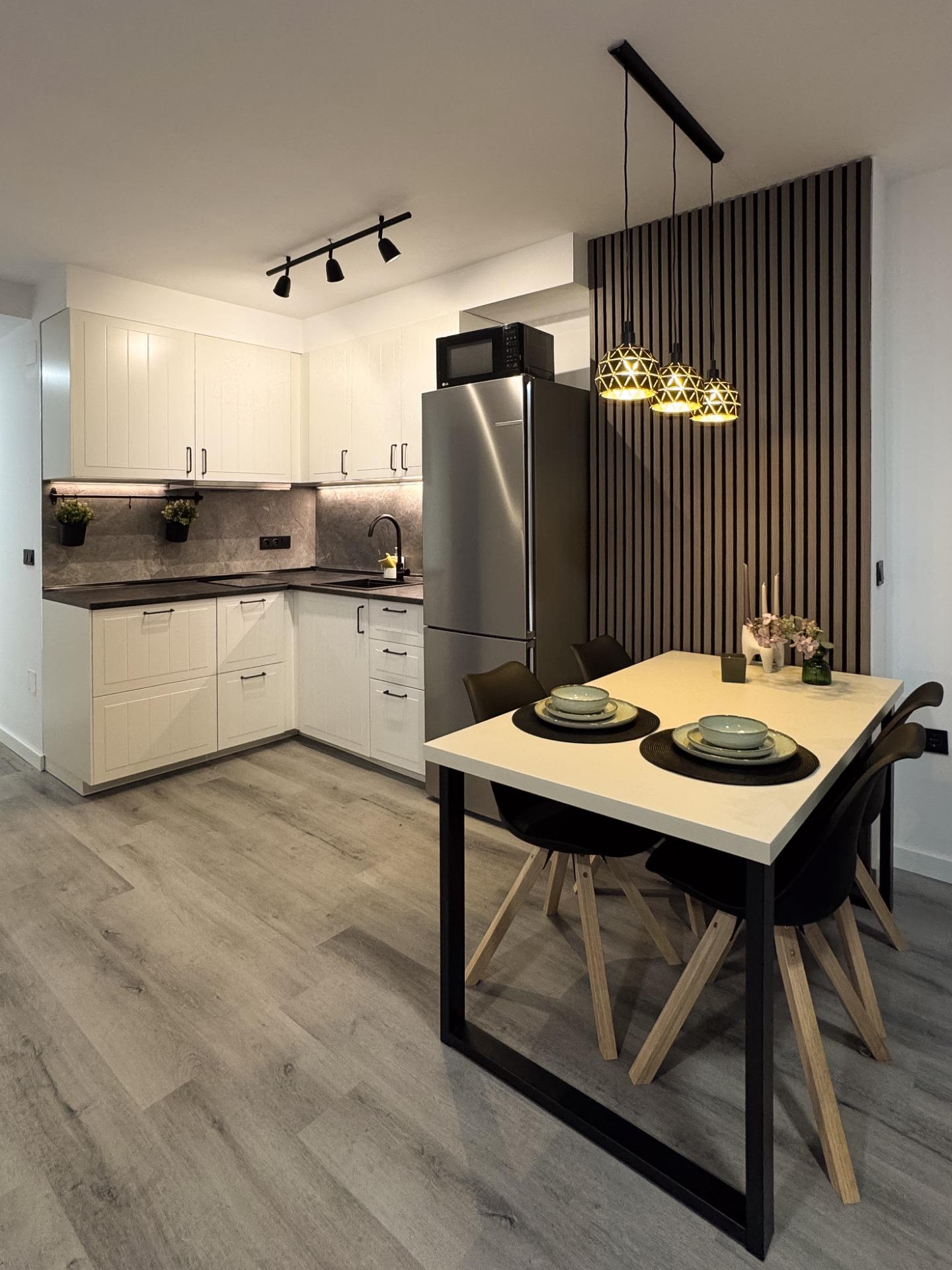 For sale - 2 Bedroom 1 Bathroom Apartment in Torrevieja - Curva Del Palangre  - Alicante