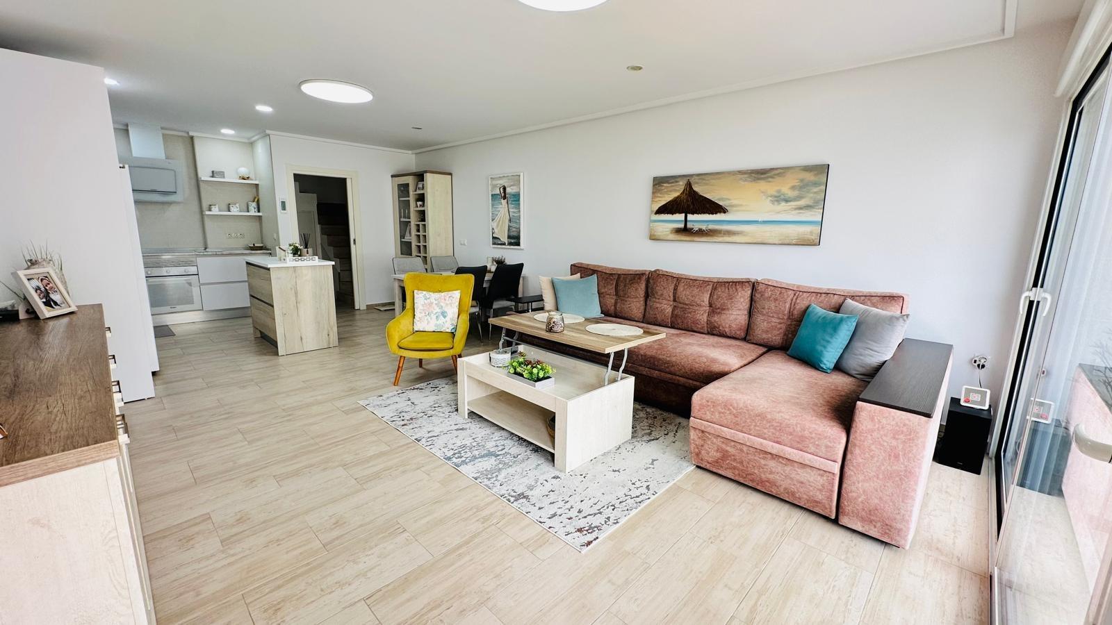 For sale - 2 Bedroom 2 Bathroom Duplex in Torrevieja - La Siesta  - Alicante