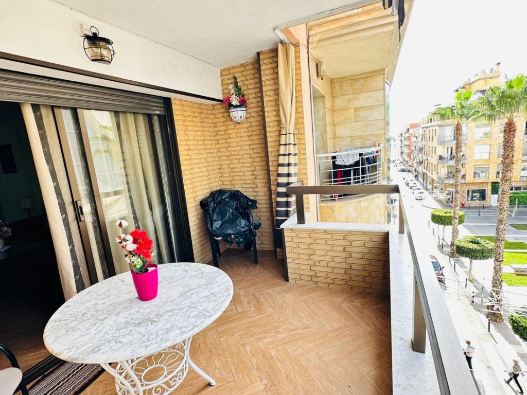 3 Bedroom 2 Bathroom Apartment in Torrevieja