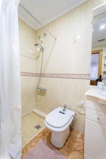 For sale - 4 Bedroom 2 Bathroom Apartment in Torrevieja - Playa Del Cura  - Alicante