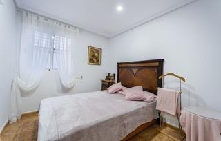 For sale - 4 Bedroom 2 Bathroom Apartment in Torrevieja - Playa Del Cura  - Alicante