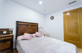 For sale - 4 Bedroom 2 Bathroom Apartment in Torrevieja - Playa Del Cura  - Alicante