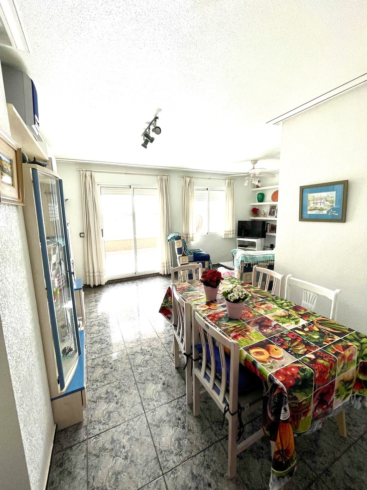 For sale - 3 Bedroom 2 Bathroom Penthouse in Torrevieja - Playa de cura  - Alicante