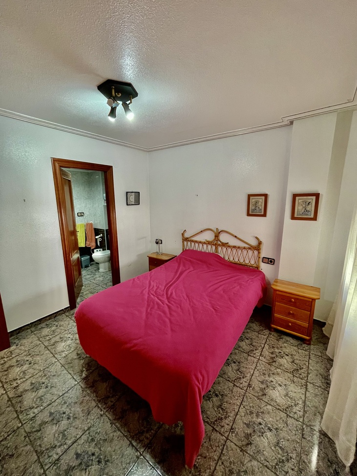 For sale - 3 Bedroom 2 Bathroom Penthouse in Torrevieja - Playa de cura  - Alicante