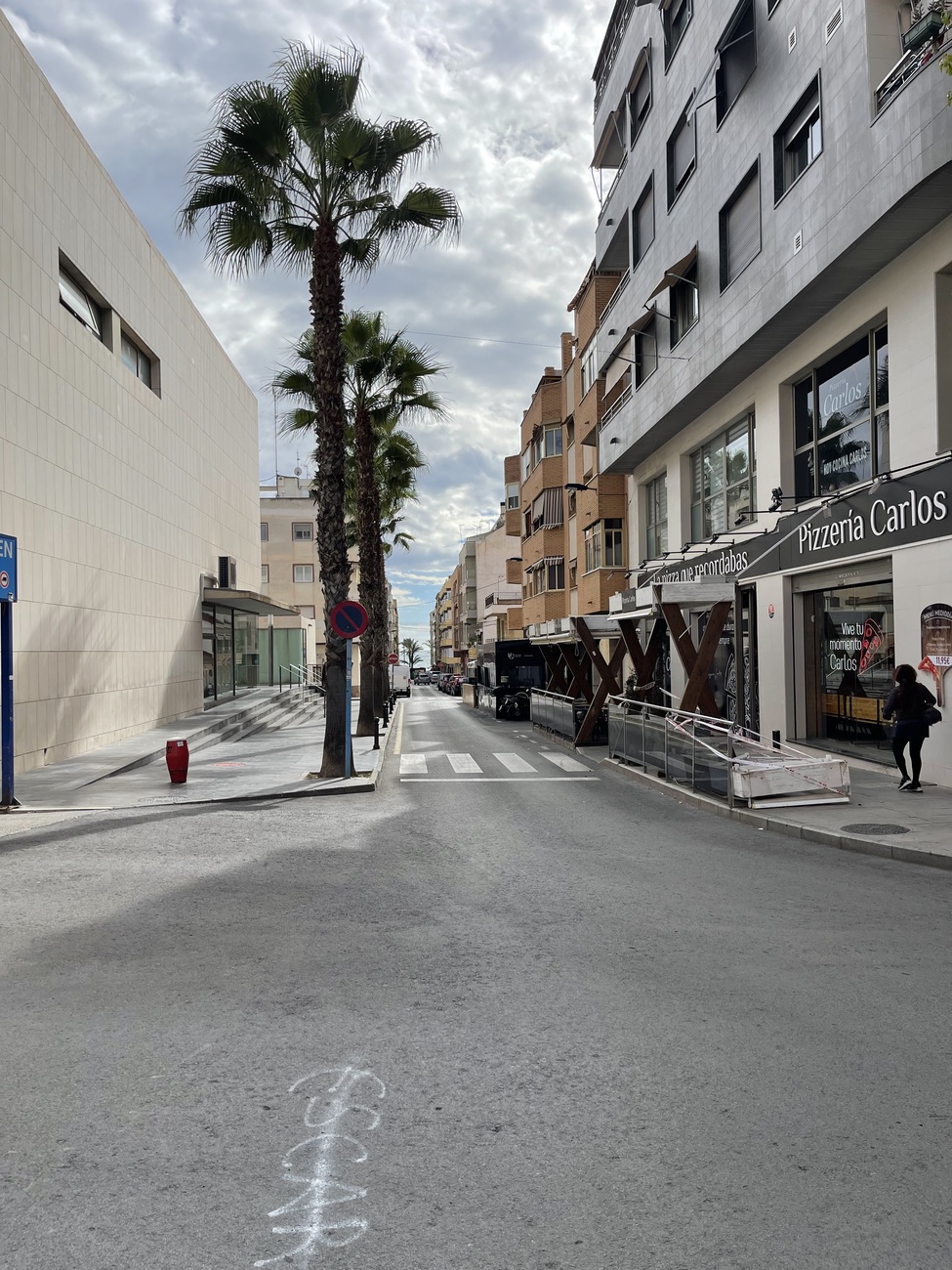 For sale - 3 Bedroom 2 Bathroom Penthouse in Torrevieja - Playa de cura  - Alicante
