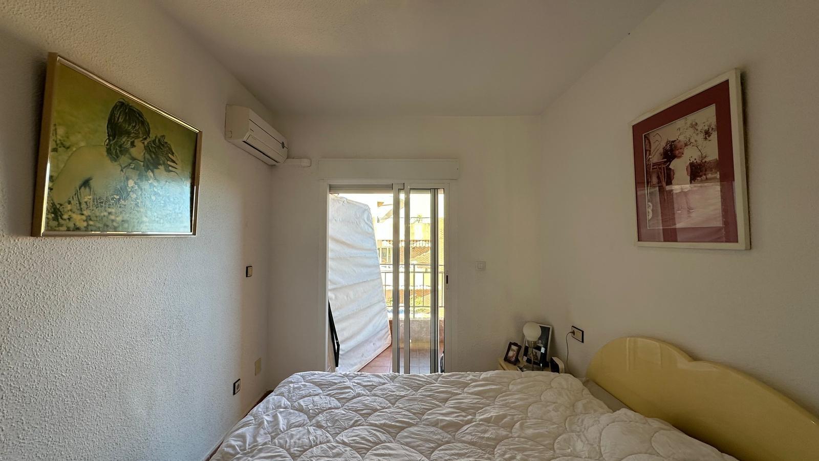 For sale - 3 Bedroom 1 Bathroom Apartment in Torrevieja - Estacion De Autobuses  - Alicante
