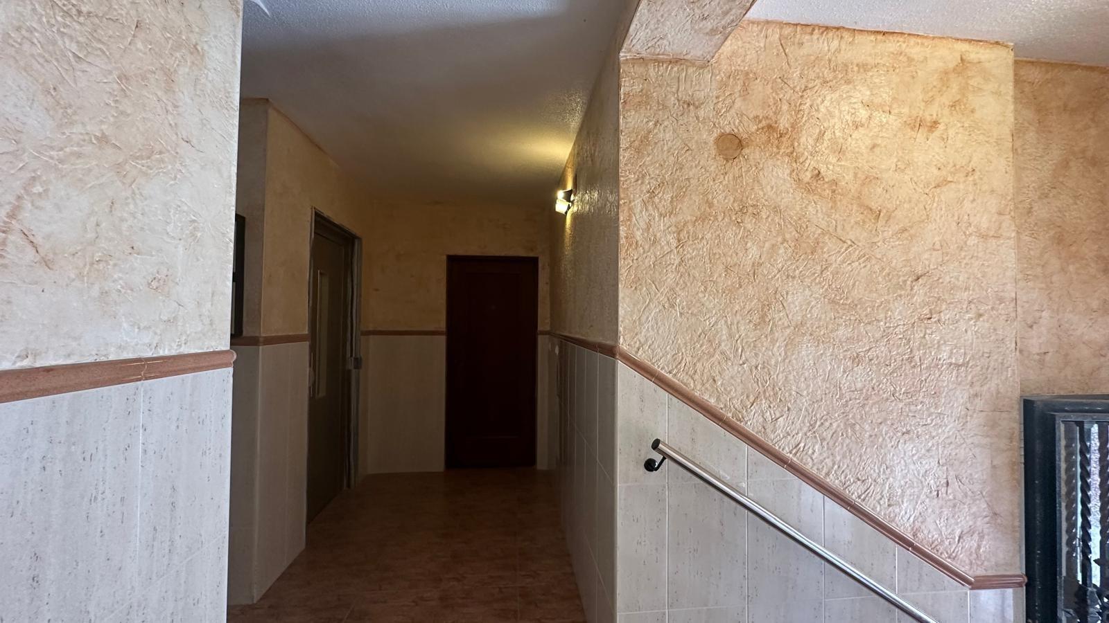 For sale - 3 Bedroom 1 Bathroom Apartment in Torrevieja - Estacion De Autobuses  - Alicante