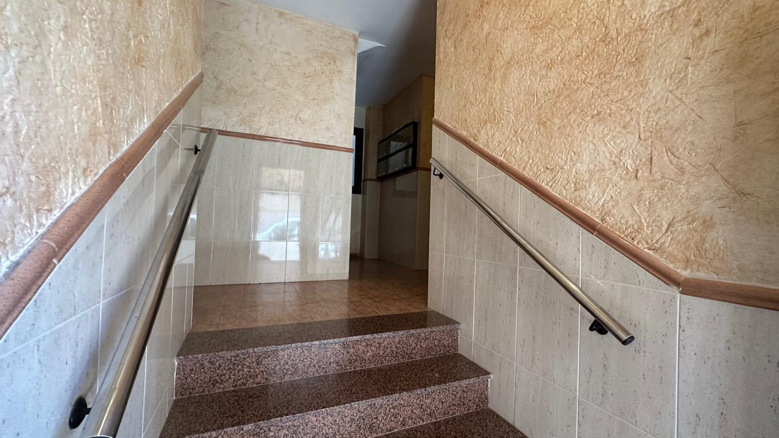For sale - 3 Bedroom 1 Bathroom Apartment in Torrevieja - Estacion De Autobuses  - Alicante