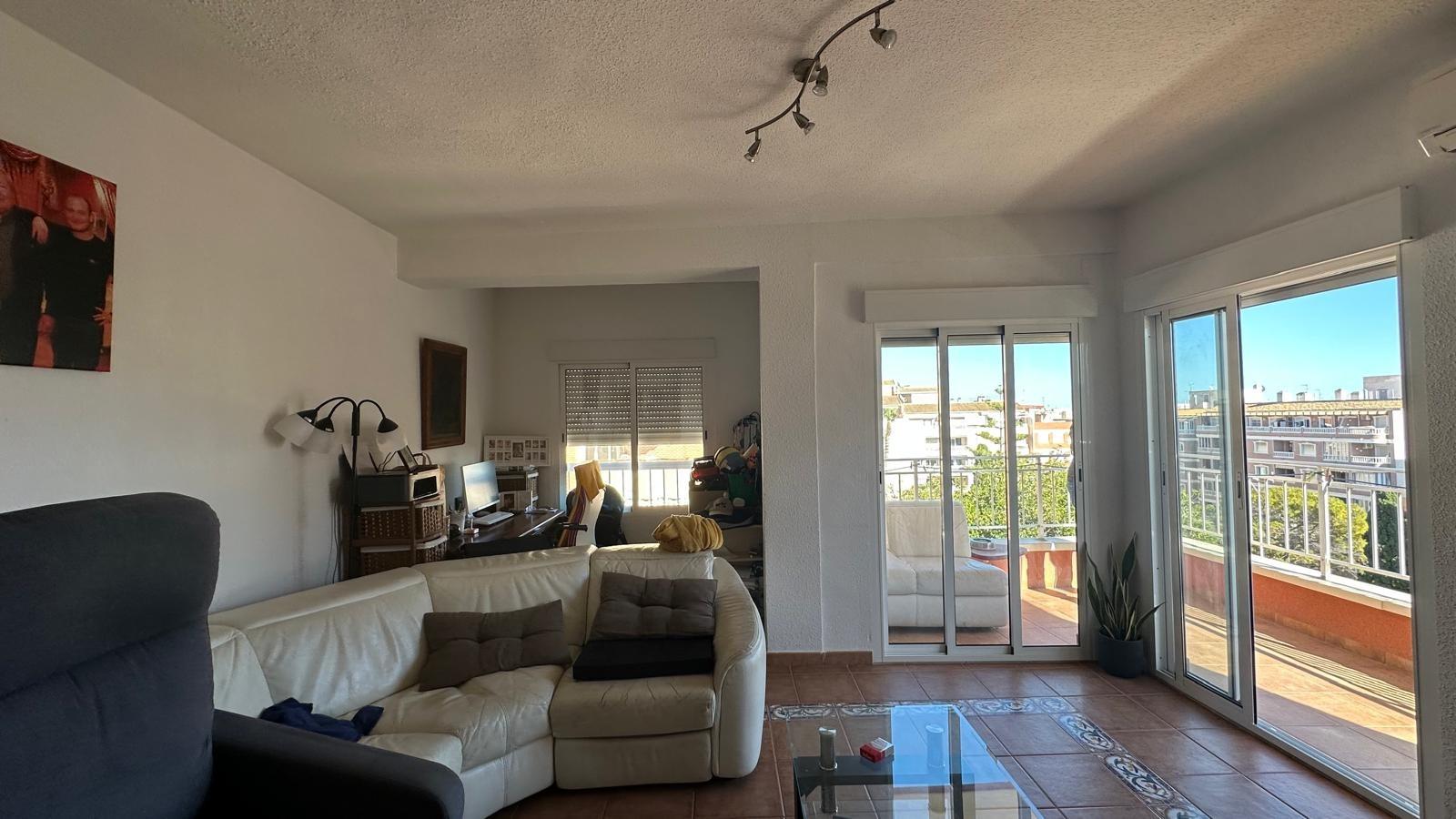 For sale - 3 Bedroom 1 Bathroom Apartment in Torrevieja - Estacion De Autobuses  - Alicante