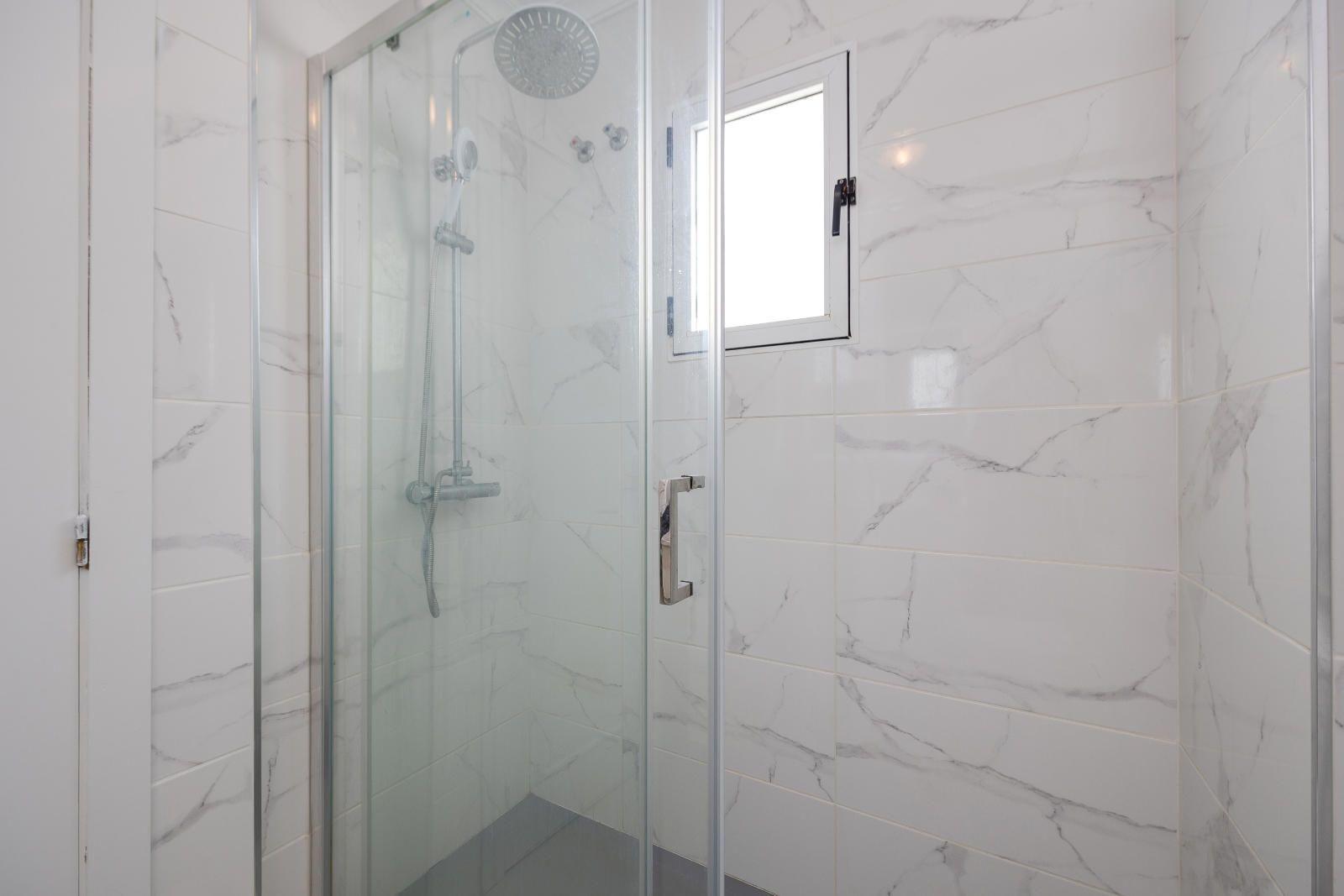 For sale - 2 Bedroom 1 Bathroom Penthouse in Torrevieja - Centro  - Alicante