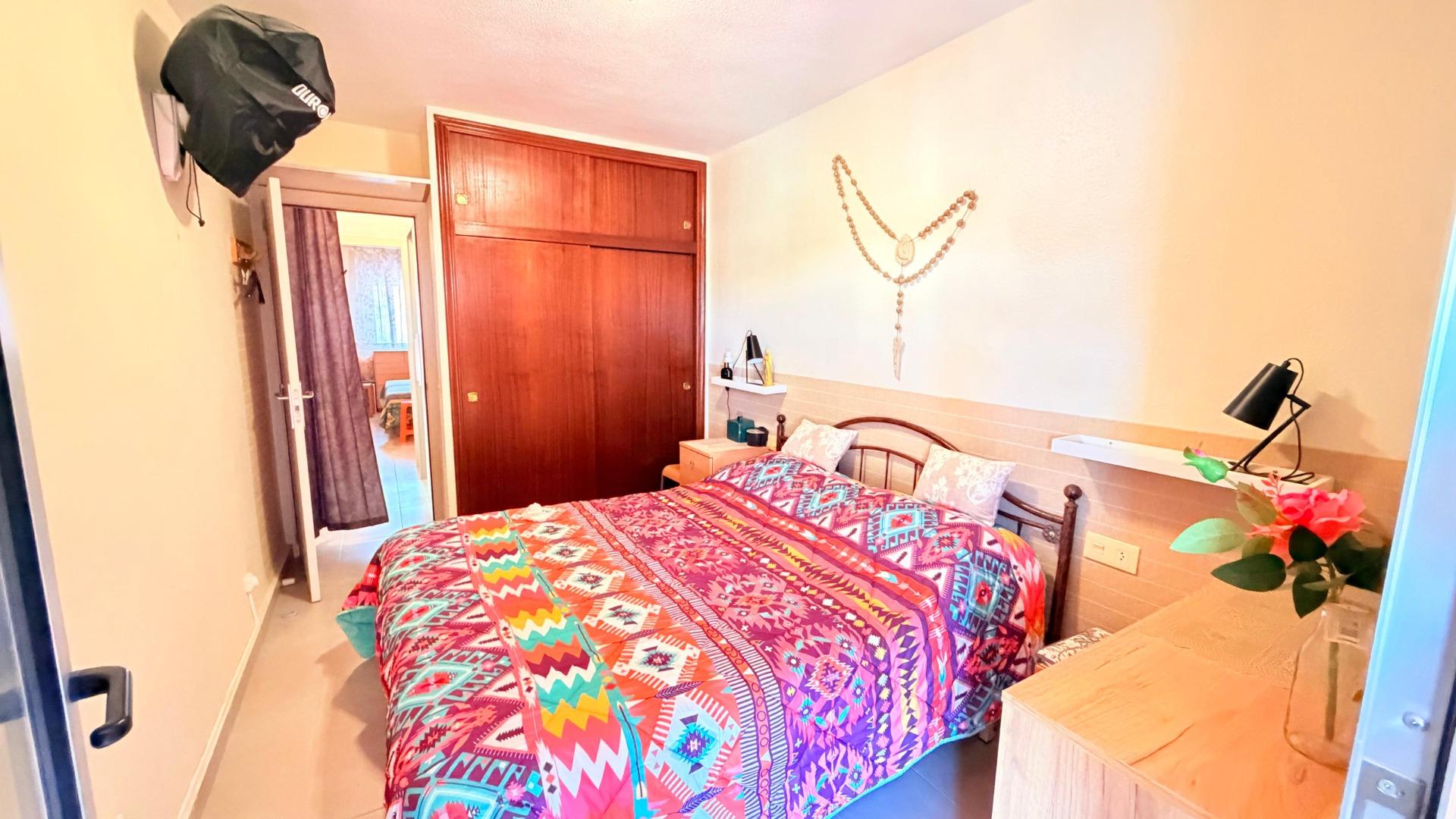 For sale - 2 Bedroom 1 Bathroom Apartment in Torrevieja - Playa De Los Naufragos  - Alicante