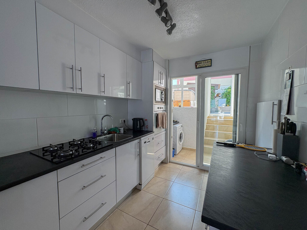 For sale - 3 Bedroom 2 Bathroom Town House in Torrevieja - Costa Blanca  - Alicante