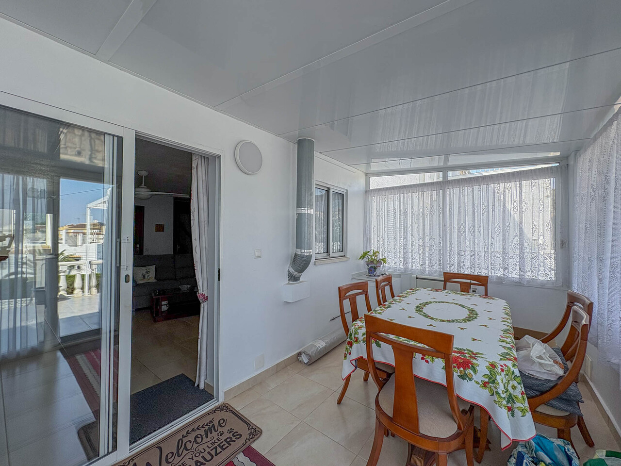 For sale - 3 Bedroom 2 Bathroom Town House in Torrevieja - Costa Blanca  - Alicante