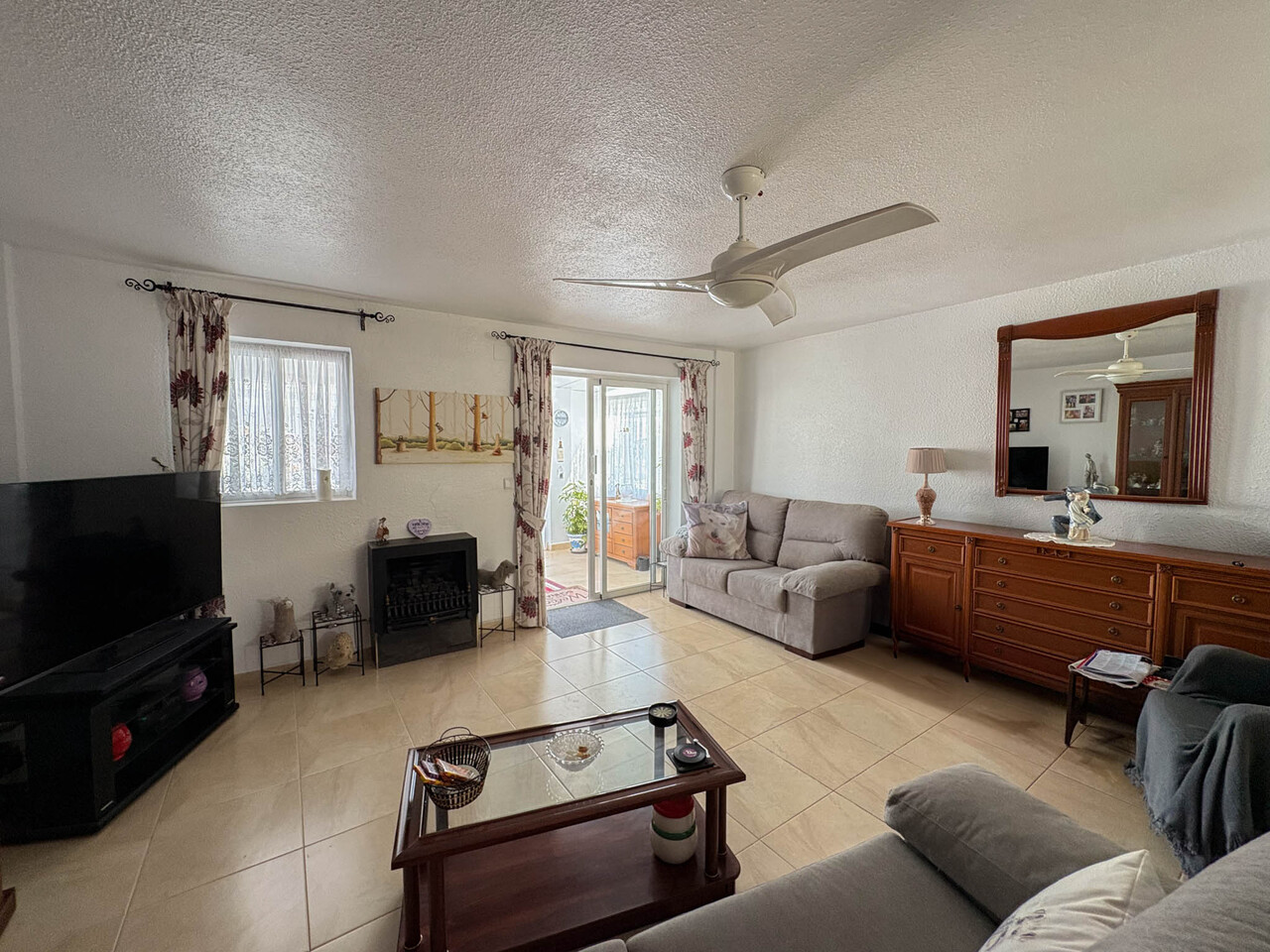 For sale - 3 Bedroom 2 Bathroom Town House in Torrevieja - Costa Blanca  - Alicante