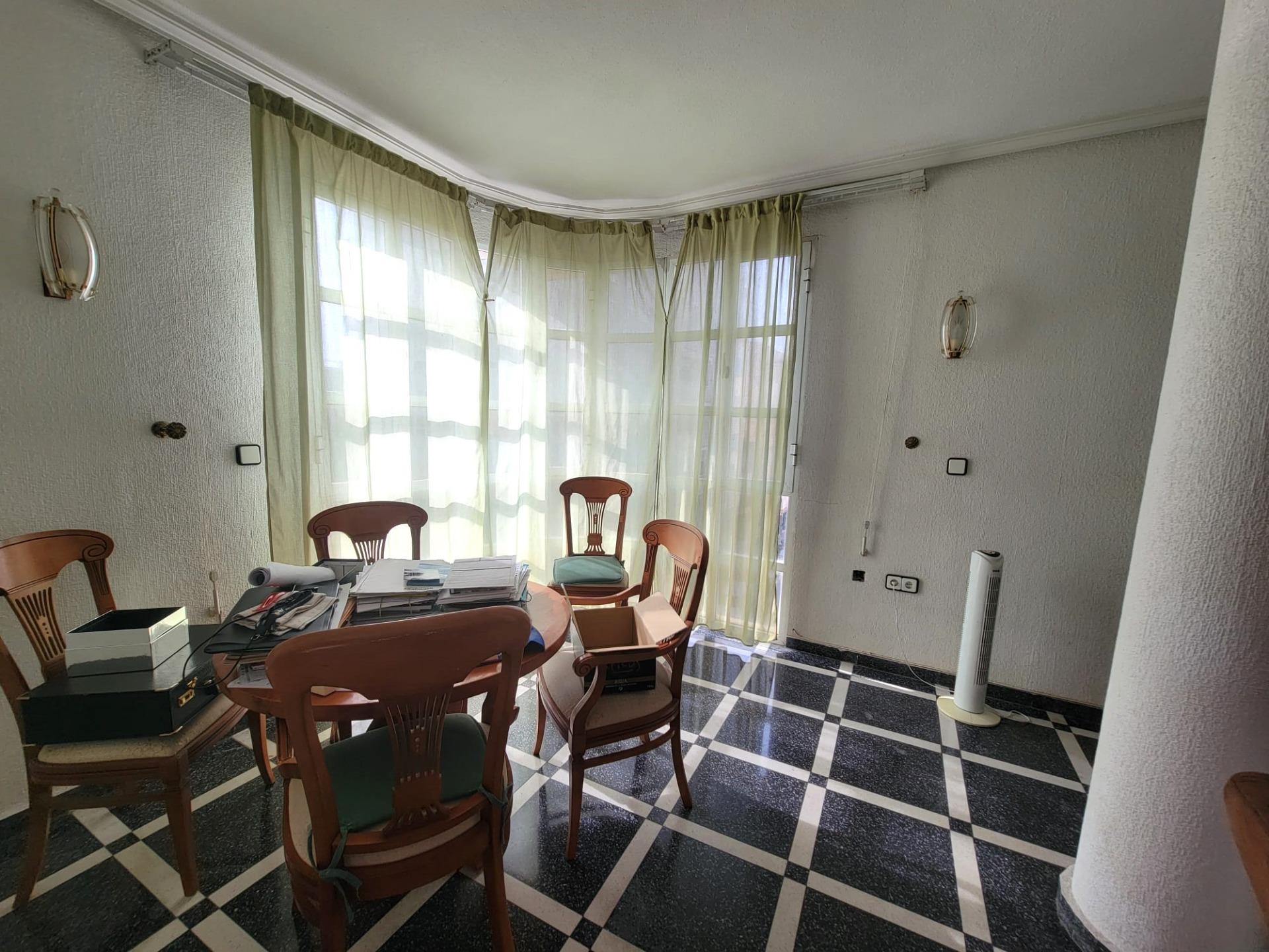 For sale - 2 Bedroom 2 Bathroom Apartment in Torrevieja - Centro  - Alicante