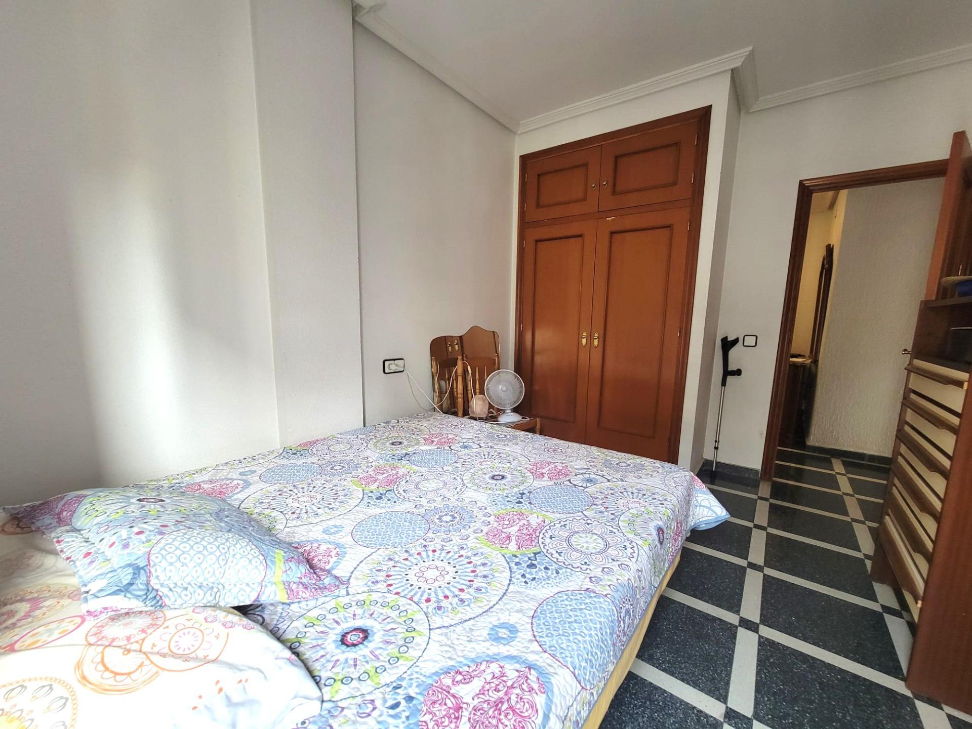 For sale - 2 Bedroom 2 Bathroom Apartment in Torrevieja - Centro  - Alicante