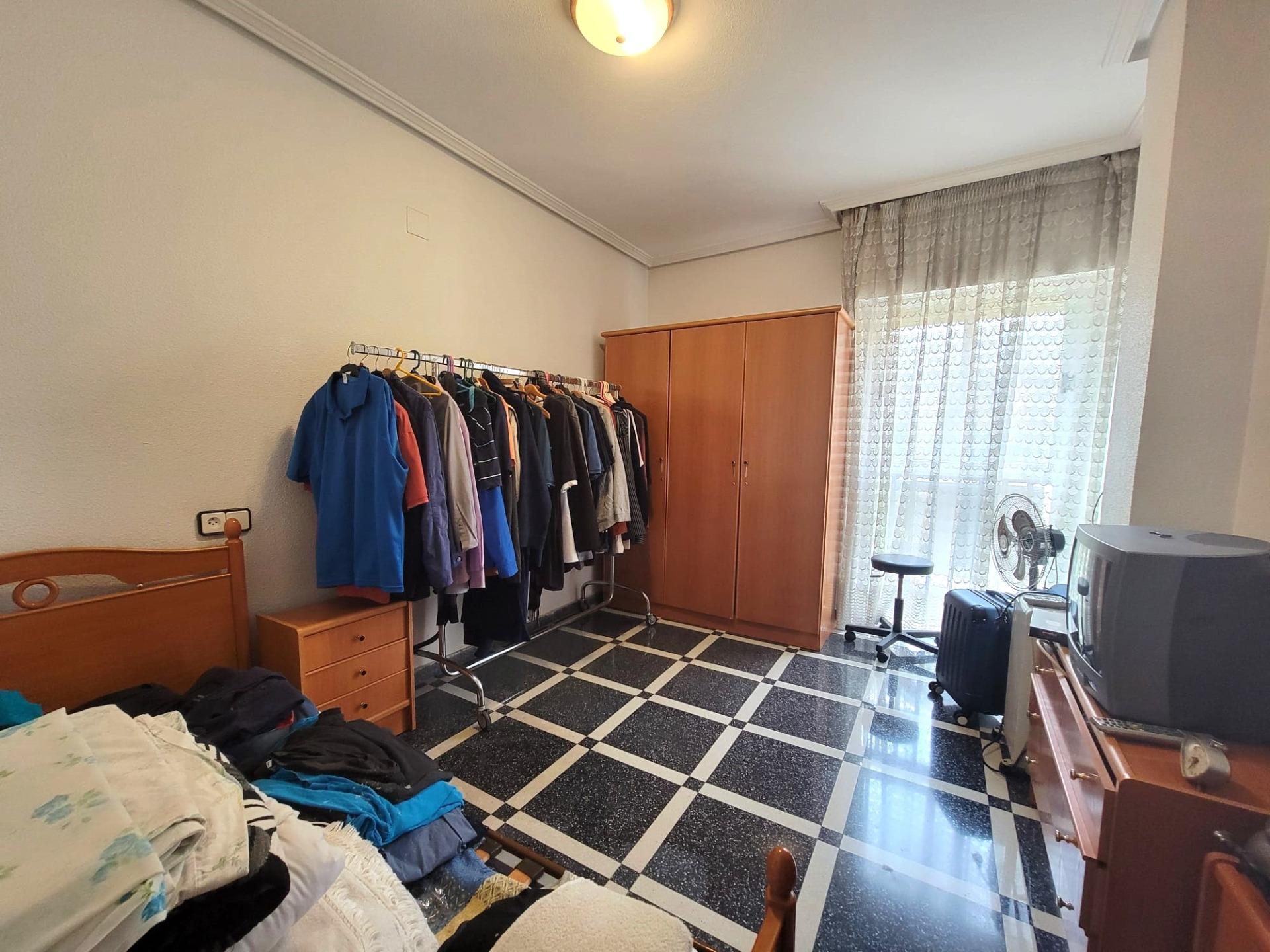 For sale - 2 Bedroom 2 Bathroom Apartment in Torrevieja - Centro  - Alicante