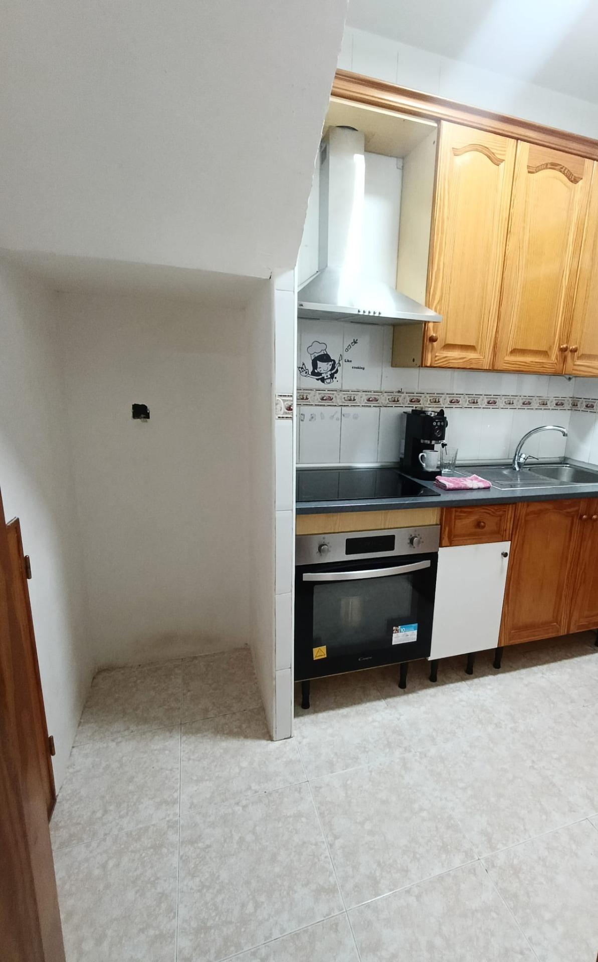 For sale - 4 Bedroom 1 Bathroom Town House in Torrevieja - Torretas  - Alicante