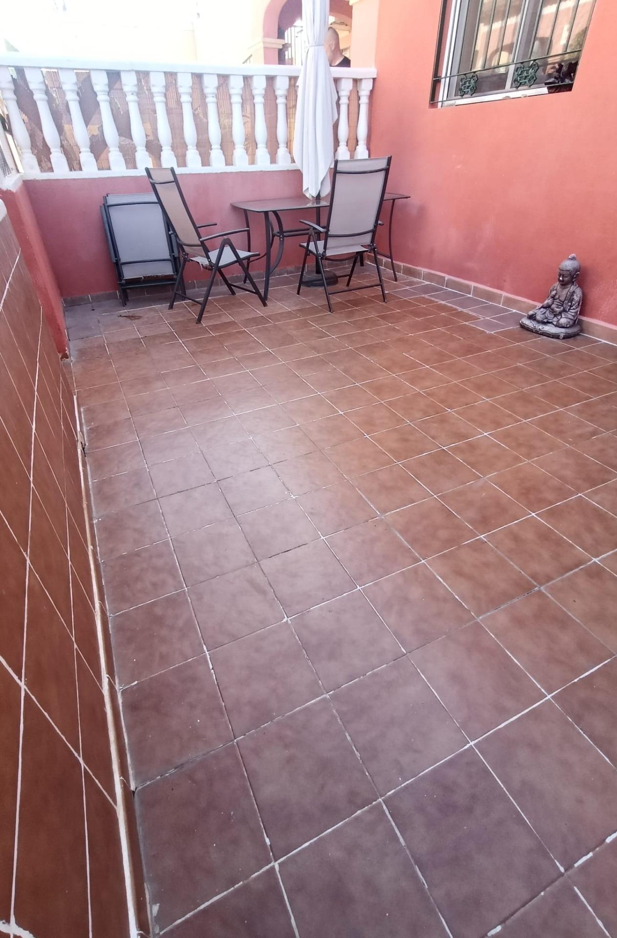 For sale - 4 Bedroom 1 Bathroom Town House in Torrevieja - Torretas  - Alicante