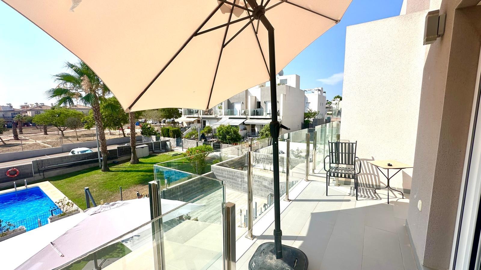 For sale - 2 Bedroom 1 Bathroom Town House in Torrevieja - aguas nuevas  - Alicante