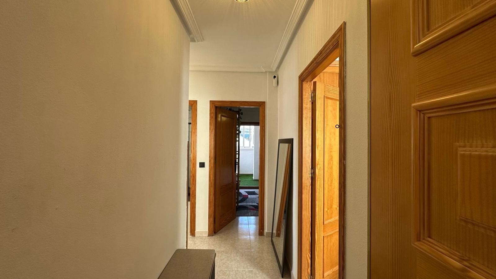 For sale - 2 Bedroom 1 Bathroom Apartment in Torrevieja - Centro  - Alicante