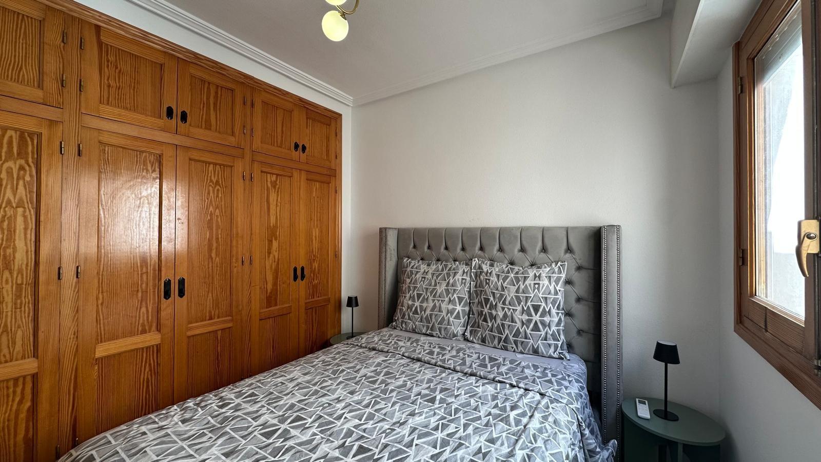 For sale - 2 Bedroom 1 Bathroom Apartment in Torrevieja - Centro  - Alicante