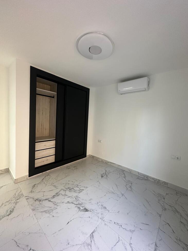 For sale - 3 Bedroom 1 Bathroom Apartment in Torrevieja - La Veleta  - Alicante