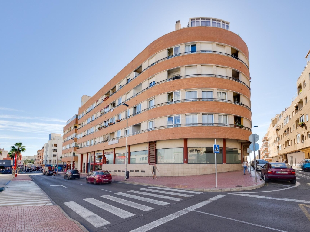 3 Bedroom 2 Bathroom Apartment in Torrevieja