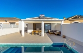 27-129-394-11-765/77148, 3 Bedroom 2 Bathroom Villa in Torrevieja