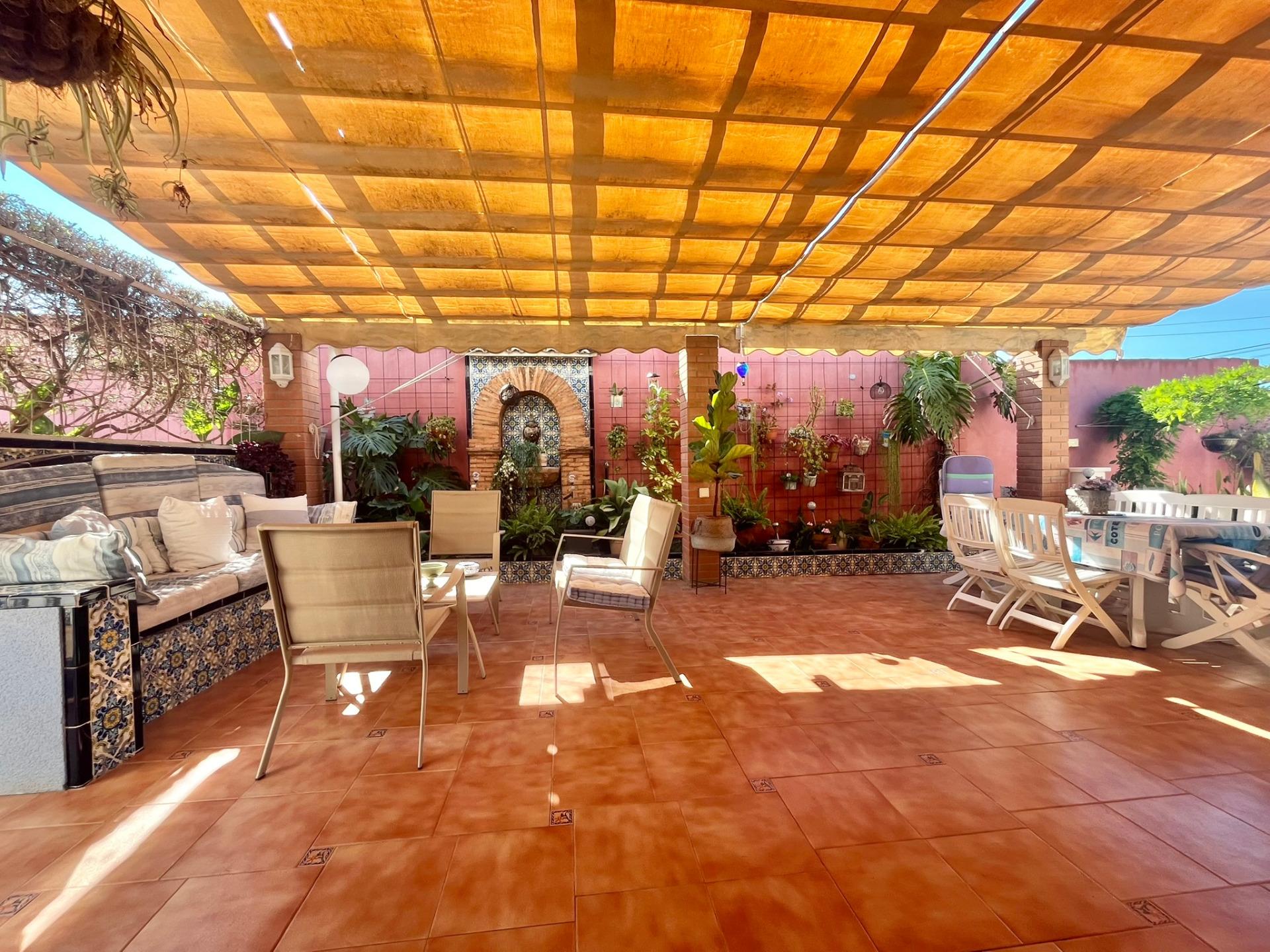 For sale - 3 Bedroom 2 Bathroom Villa in Torrevieja - Los Balcones - Los Altos Del Edén  - Alicante