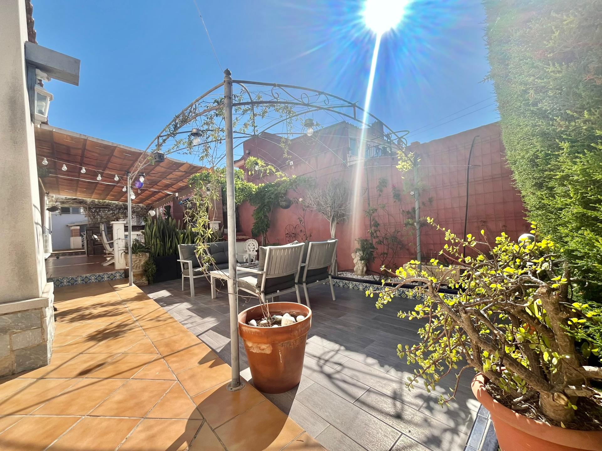 For sale - 3 Bedroom 2 Bathroom Villa in Torrevieja - Los Balcones - Los Altos Del Edén  - Alicante