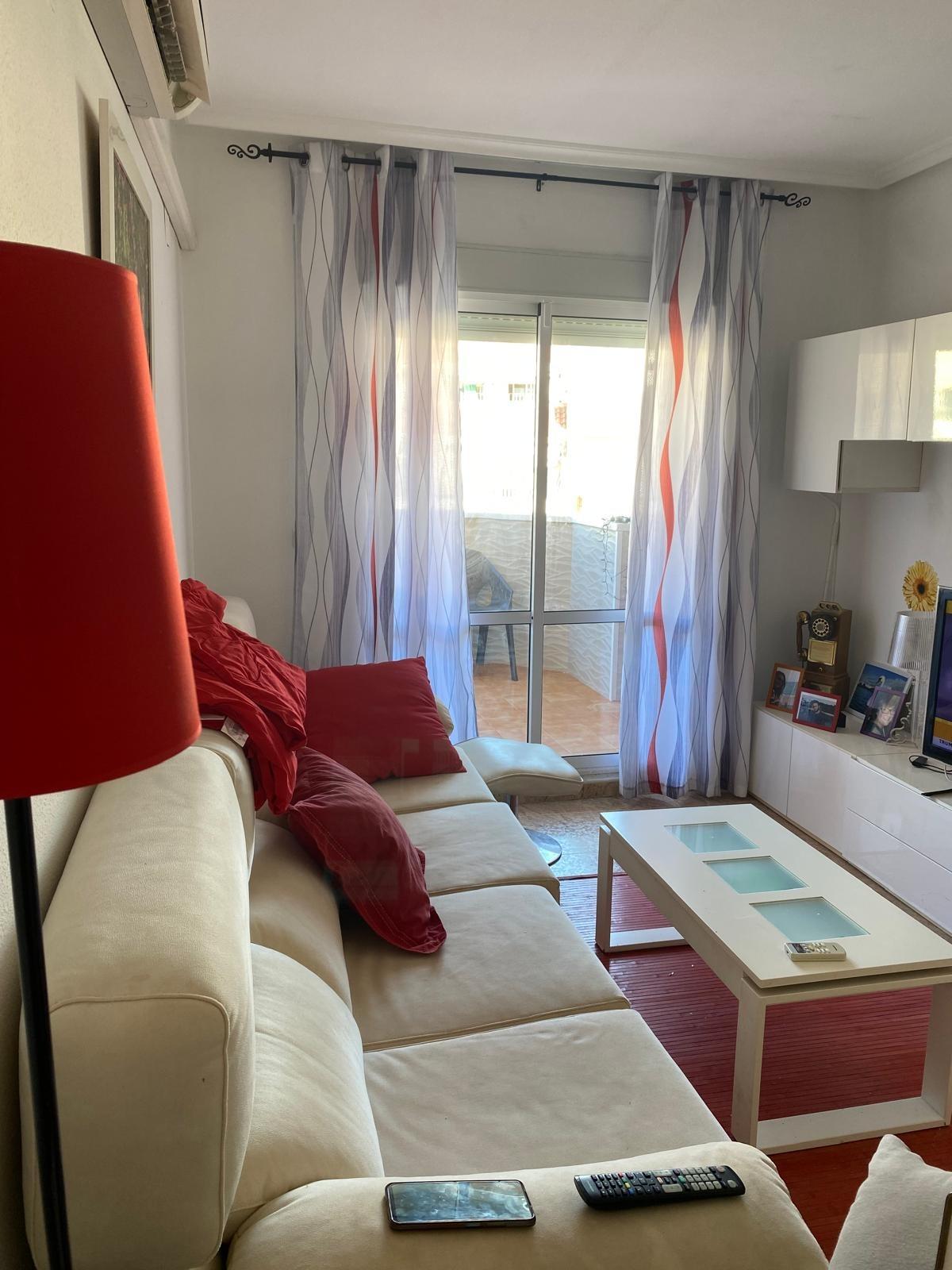 For sale - 3 Bedroom 2 Bathroom Penthouse in Torrevieja - Estacion De Autobuses  - Alicante