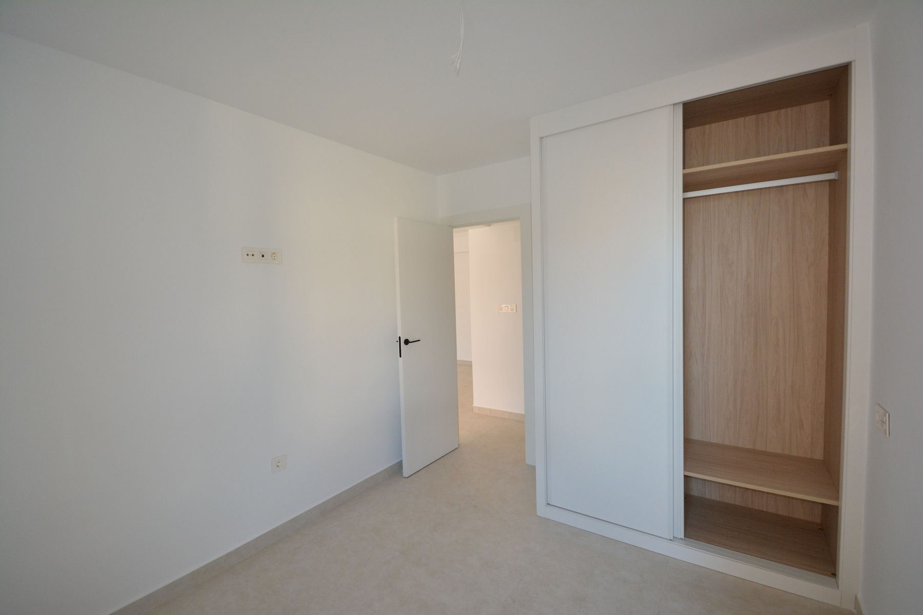 For sale - 3 Bedroom 1 Bathroom Apartment in Torrevieja - Costa Blanca  - Alicante