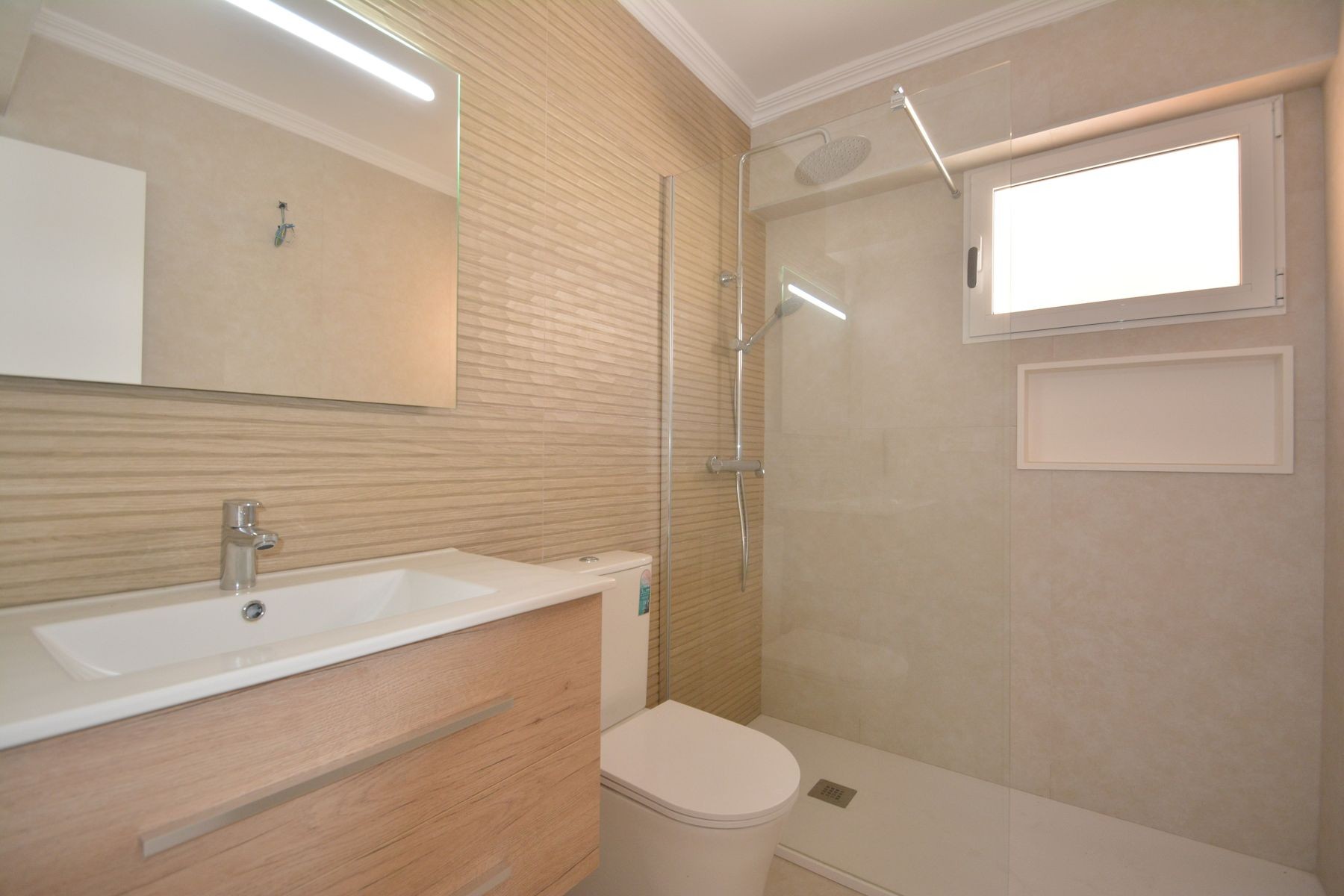 For sale - 3 Bedroom 1 Bathroom Apartment in Torrevieja - Costa Blanca  - Alicante