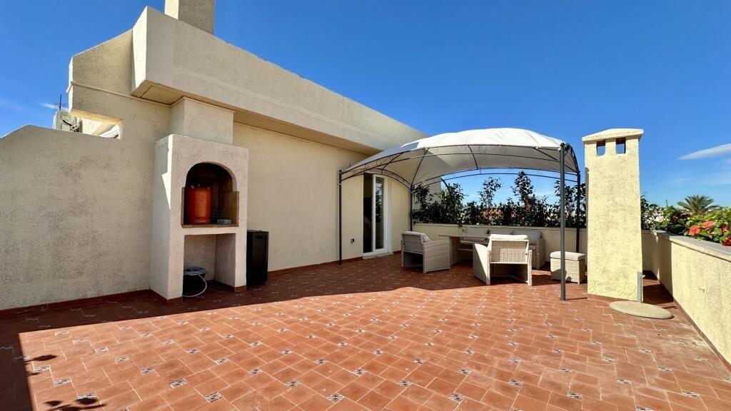 For sale - 2 Bedroom 2 Bathroom Penthouse in Torrevieja - Punta Prima  - Alicante