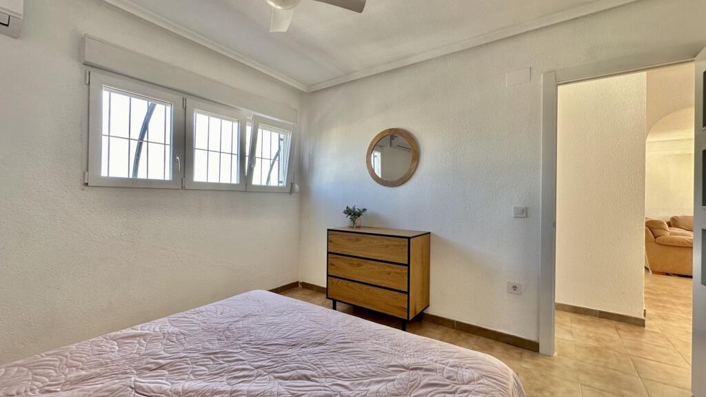 For sale - 2 Bedroom 2 Bathroom Penthouse in Torrevieja - Punta Prima  - Alicante