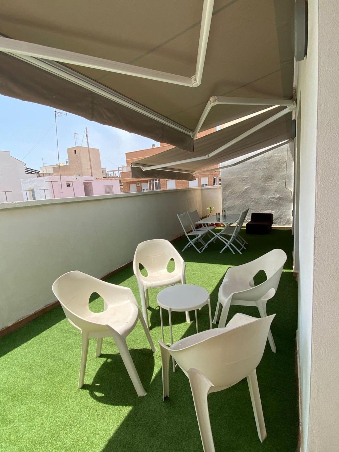 For sale - 5 Bedroom 5 Bathroom Villa in Torrevieja - Centro - Muelle Pesquero  - Alicante