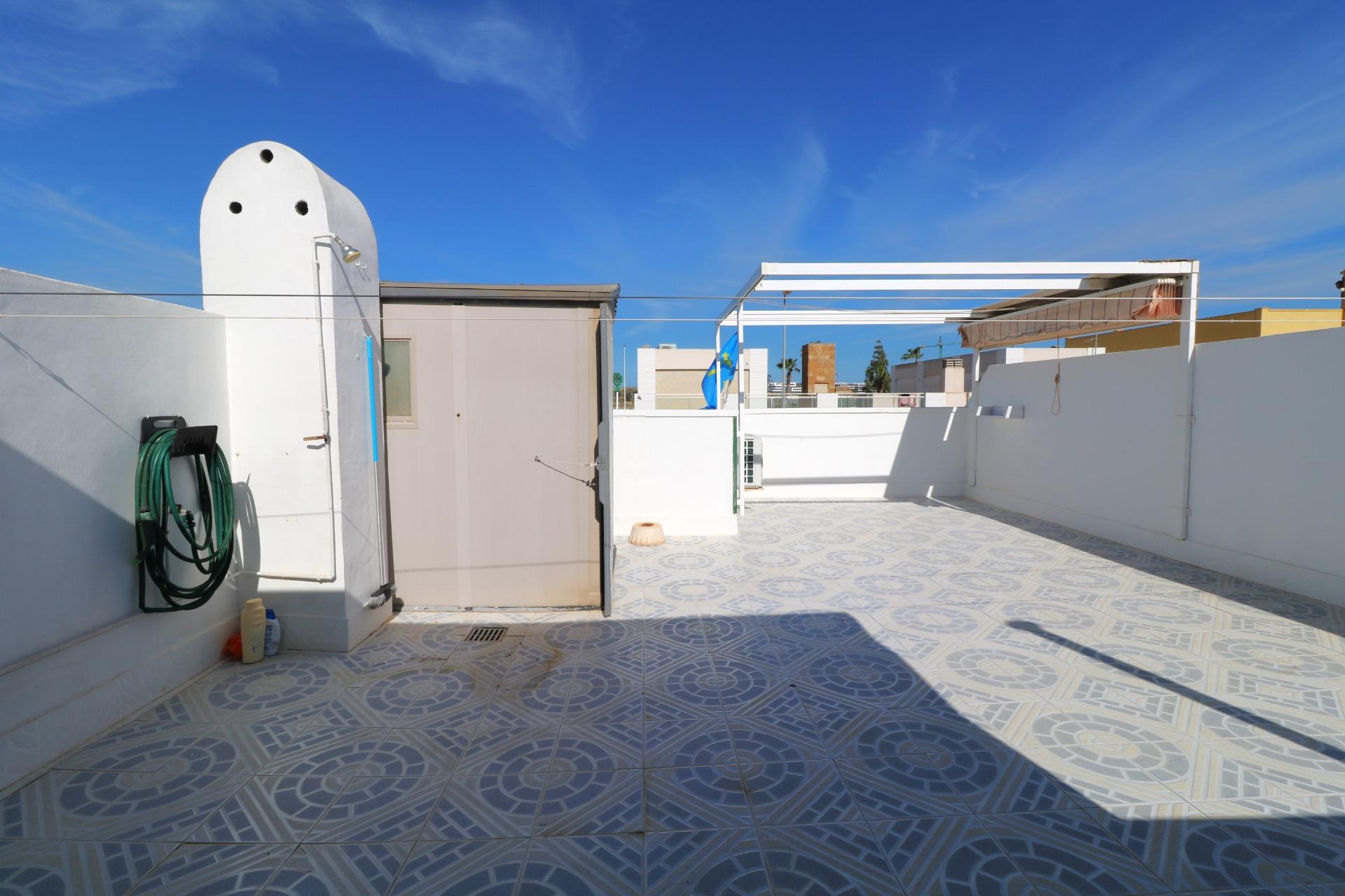 For sale - 2 Bedroom 1 Bathroom Townhouse in Torrevieja - El Limonar  - Alicante