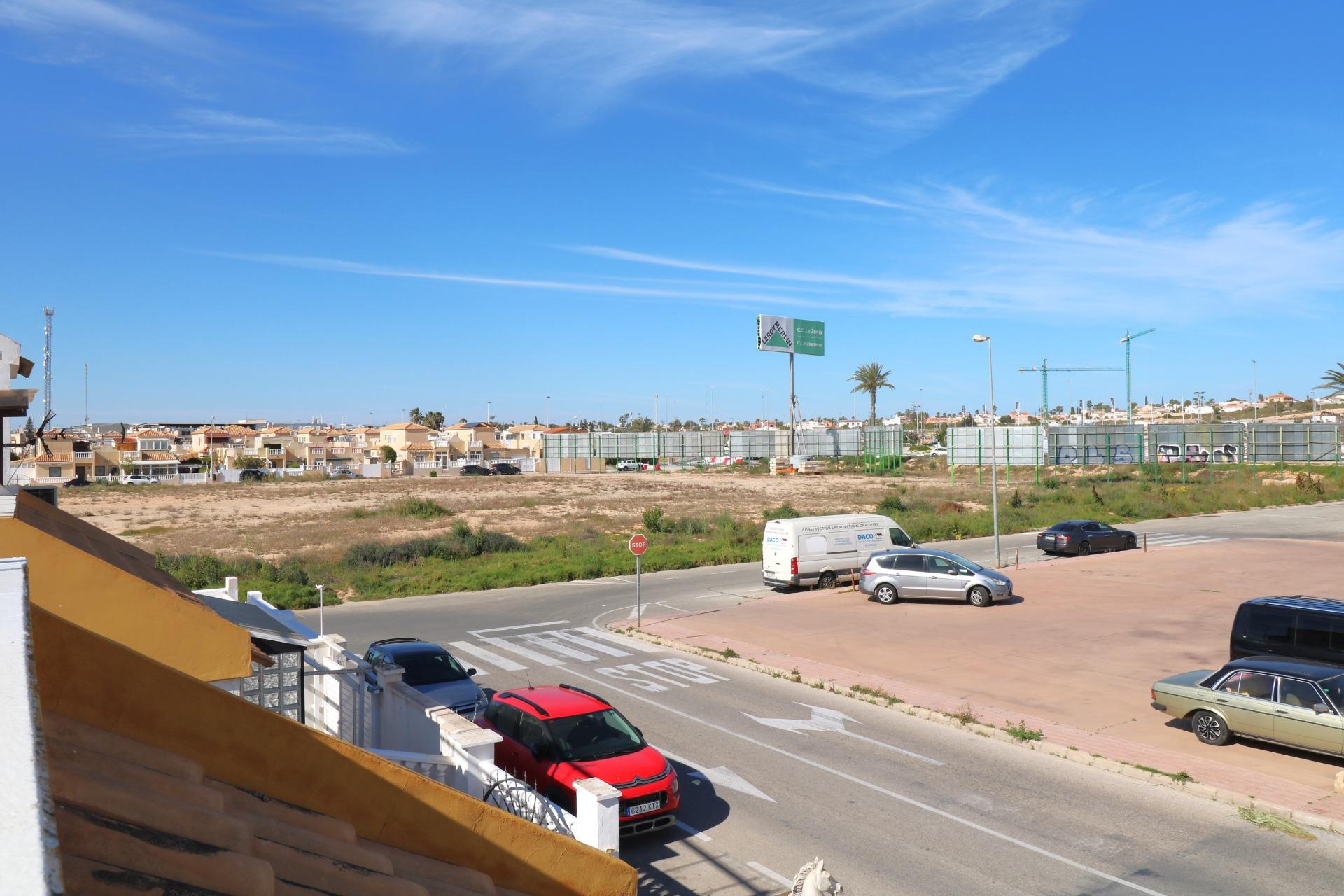 For sale - 2 Bedroom 1 Bathroom Townhouse in Torrevieja - El Limonar  - Alicante