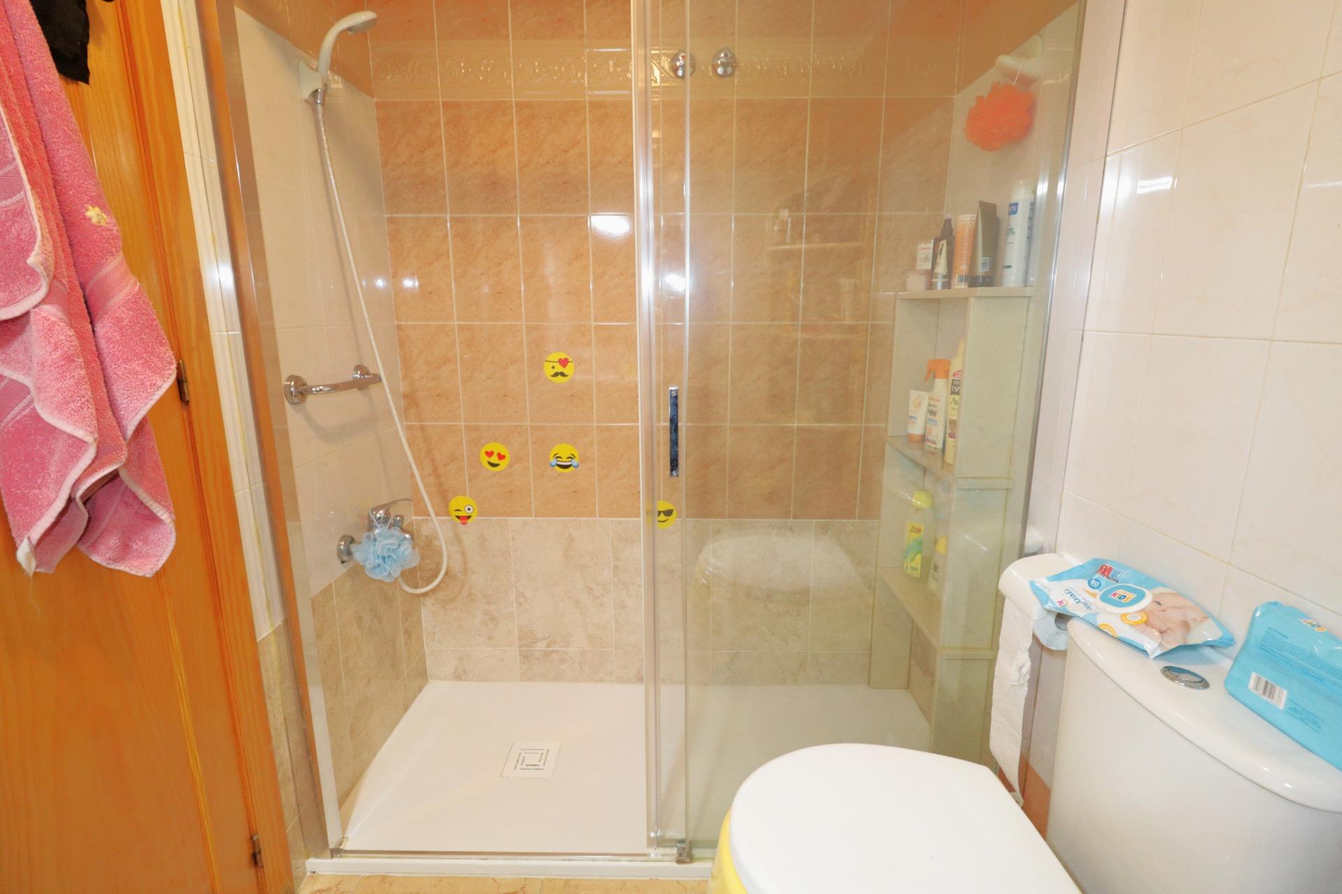 For sale - 2 Bedroom 1 Bathroom Townhouse in Torrevieja - El Limonar  - Alicante