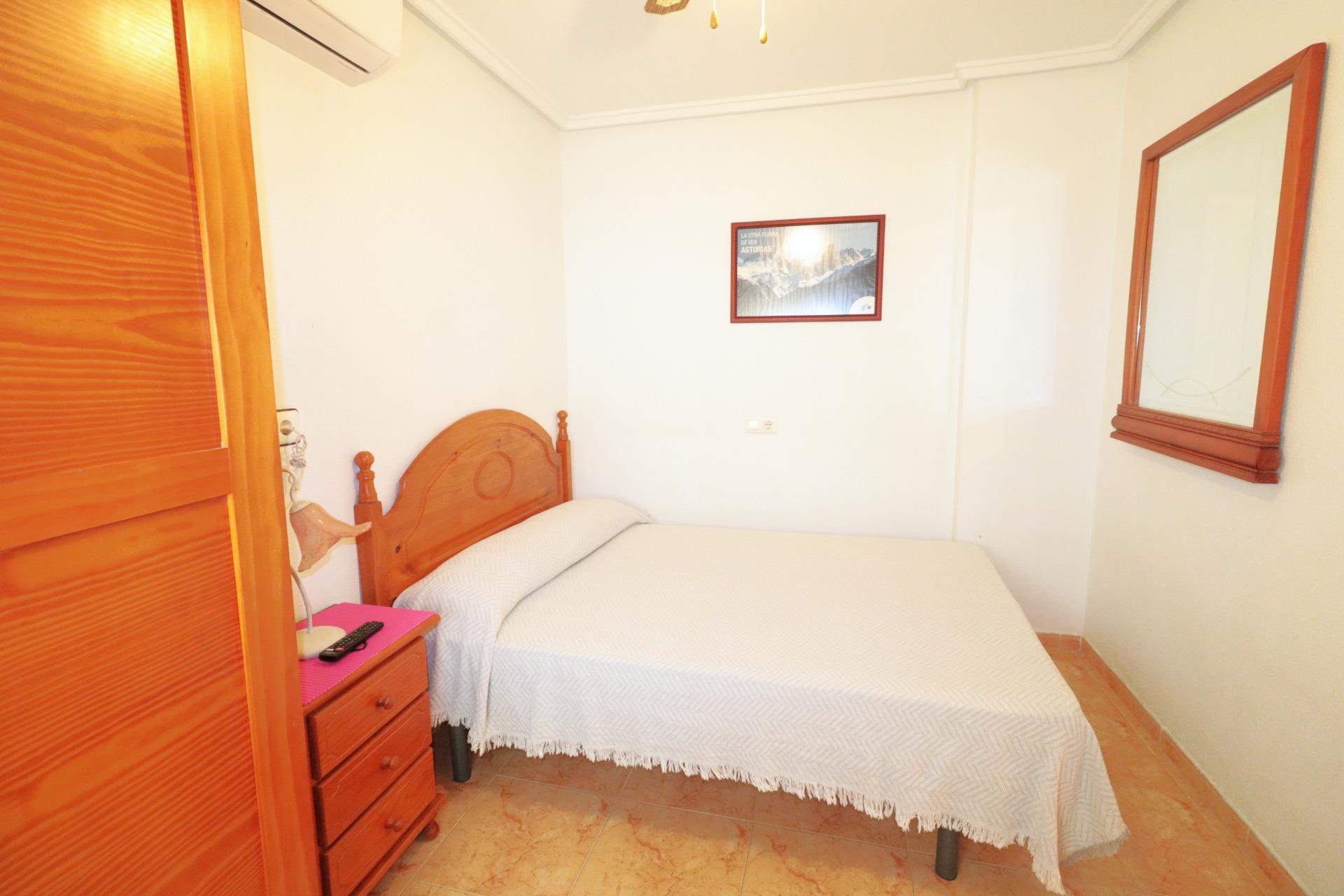 For sale - 2 Bedroom 1 Bathroom Townhouse in Torrevieja - El Limonar  - Alicante