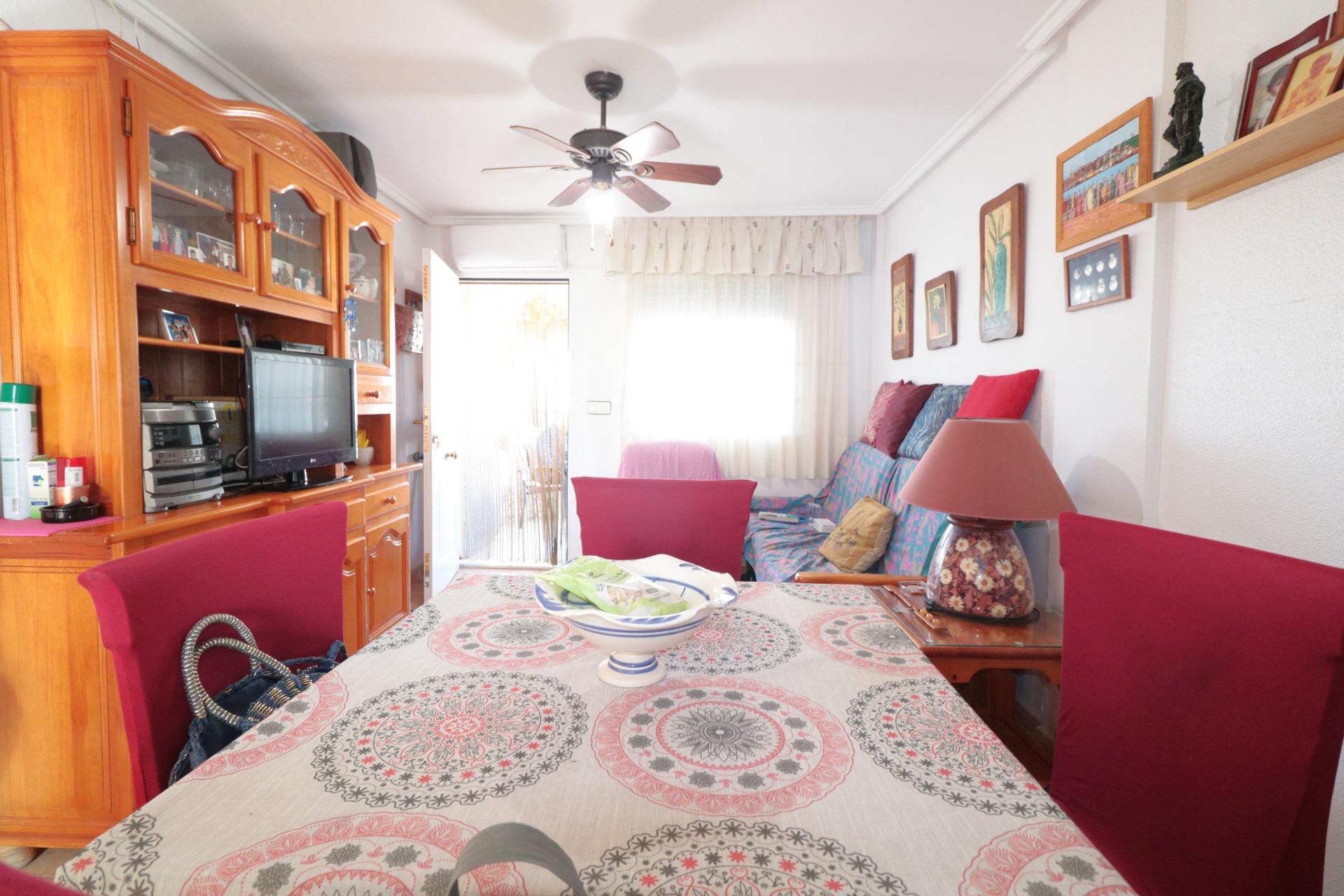 For sale - 2 Bedroom 1 Bathroom Townhouse in Torrevieja - El Limonar  - Alicante