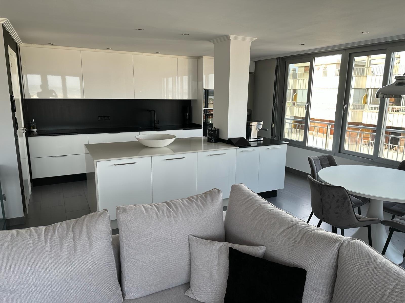 For sale - 2 Bedroom 1 Bathroom Penthouse in Torrevieja - El Acequión - Los Náufragos  - Alicante