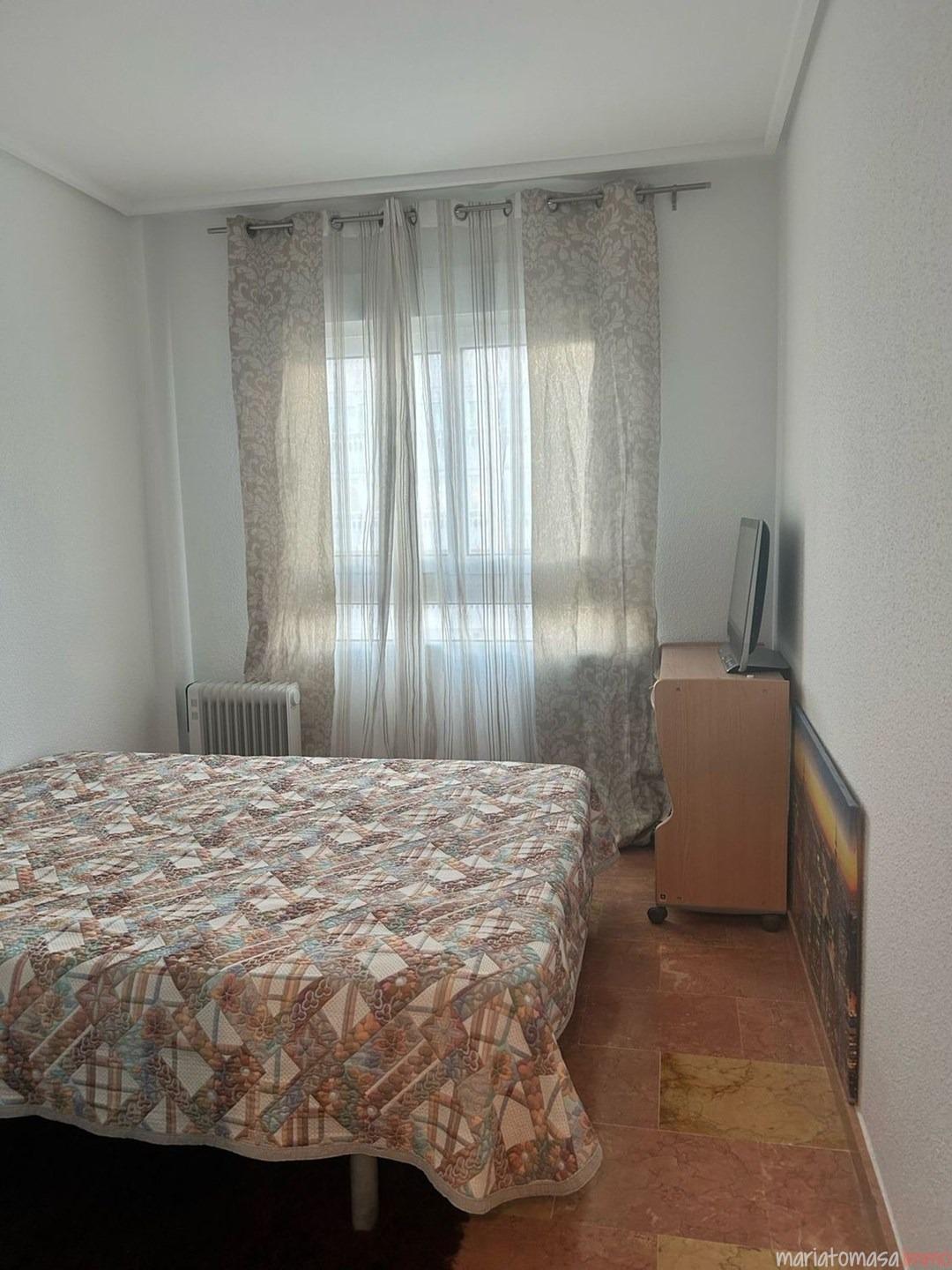 For sale - 2 Bedroom 1 Bathroom Penthouse in Torrevieja - Torreblanca  - Alicante