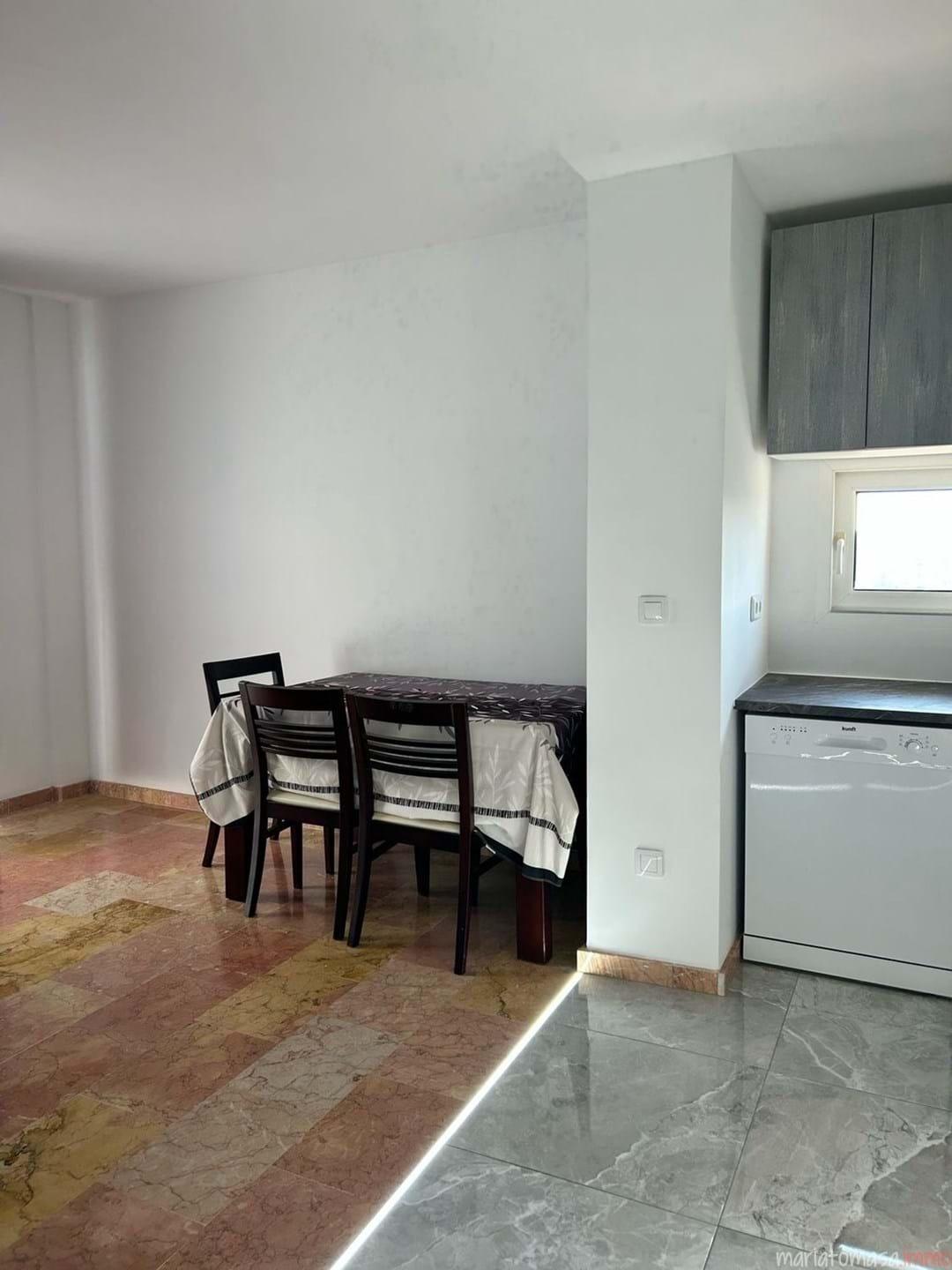 For sale - 2 Bedroom 1 Bathroom Penthouse in Torrevieja - Torreblanca  - Alicante